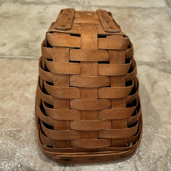 Longaberger 1990 Slanted Vegetable Basket EUC Signed - Picture 9 of 11